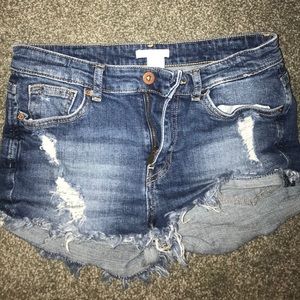 denim short shorts